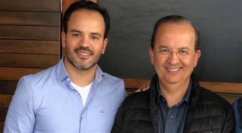 REVOGAÇÃO DE LIMINAR GARANTE NOMEAÇÃO DE FILHO DO GOVERNADOR DE SC À CASA CIVL