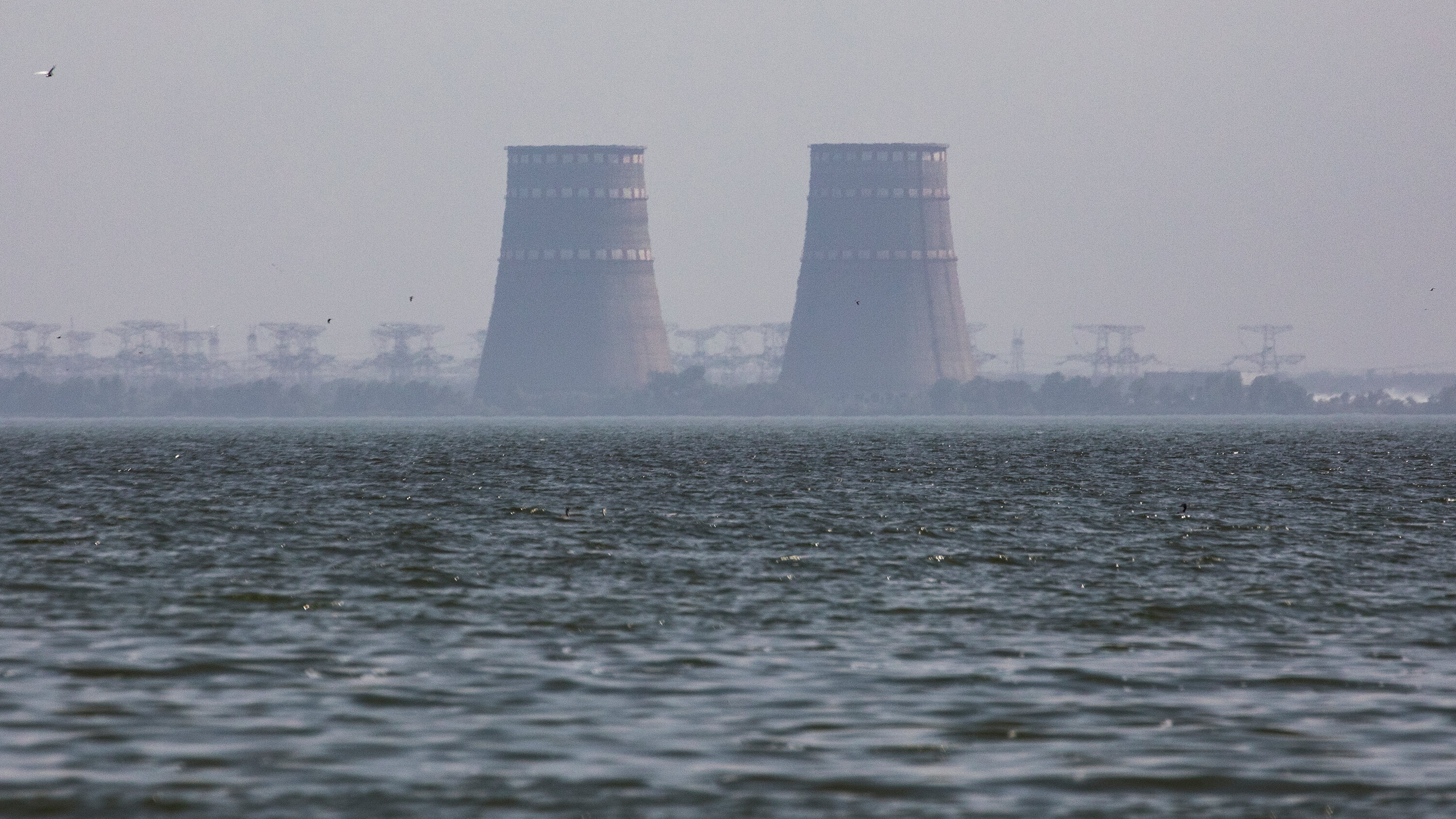 USINA DE ZAPORÍJIA EM CHAMAS. RISCO DE RADIAÇÃO NUCLEAR NA EUROPA ; ÁSIA E ORIENTE MÉDIO