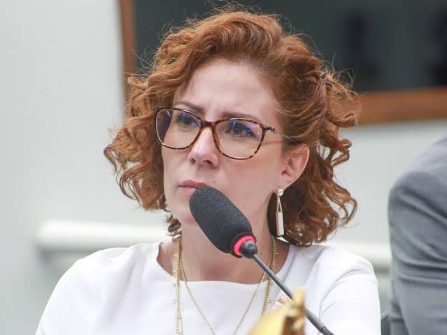 PGR PEDE PRISÃO DE CARLA ZAMBELLI ASSIM QUE ELA DEIXOU O BRASIL