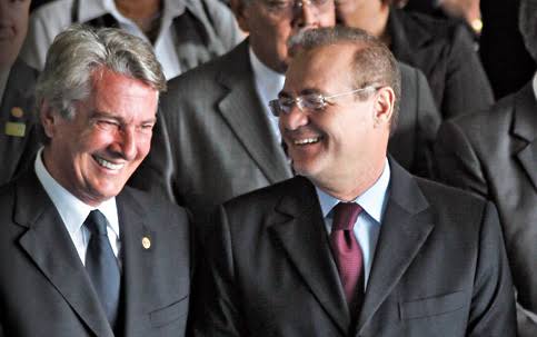 Bolsonaro (PSL), pode estar aliando-se à máfia ao ter Collor ou Renan na presidência do Senado e Maia na Câmara Federal