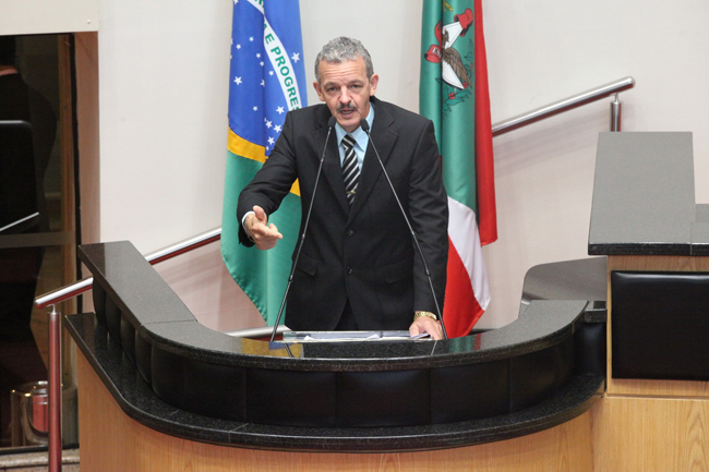 SDRs e o \"Cabide de Empregos\"