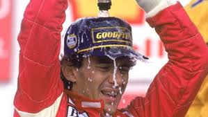 Senna eterno em cena