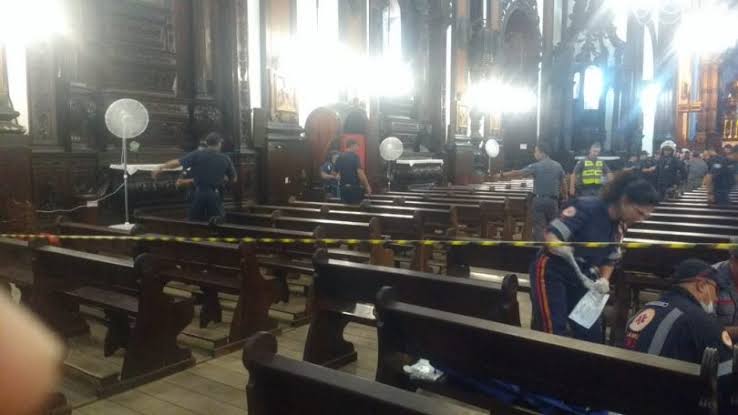 Atirador entra na Catedral de Campinas (SP), e mata seis pessoas. Outras quatro foram hospitalizadas