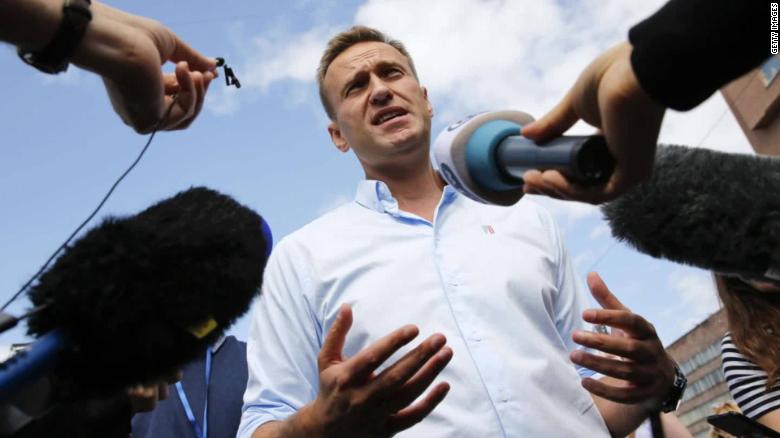 Estado de saúde de Navalny considerado principal opositor ao governo russo; continua \"estável\", diz fonte alemã