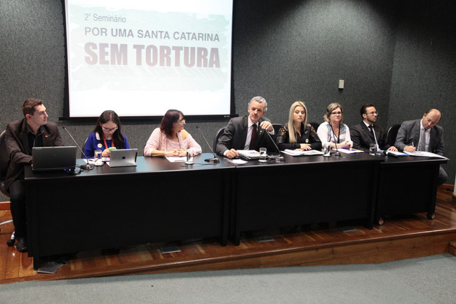 SC poderá ter Comitê de Combate à Tortura