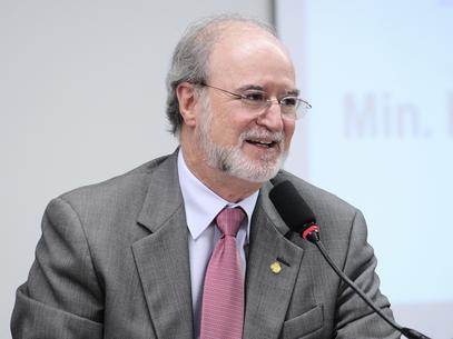 Azeredo (PSDB), renuncia