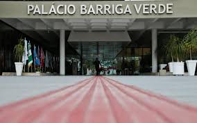 Polícia Federal realiza operação em Florianópolis (SC), e faz busca e apreensão em gabinete de deputado na Alesc