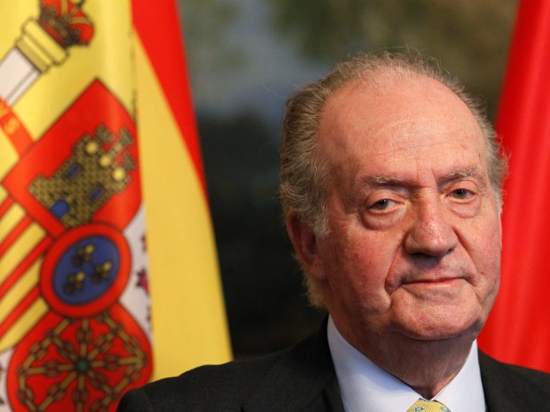 Rei Juan Carlos abdicará coroa