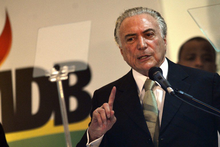 Fachin atende a pedido de Raquel Dodge e inclui Temer em inquérito
