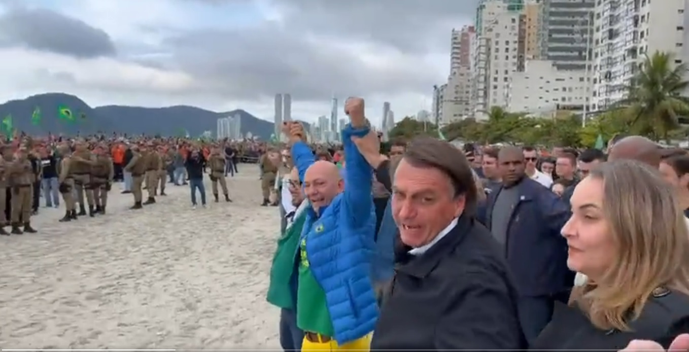 BOLSONARO DEIXA PRINCIPAIS LÍDERES DO PL SEM CARONA EM SC
