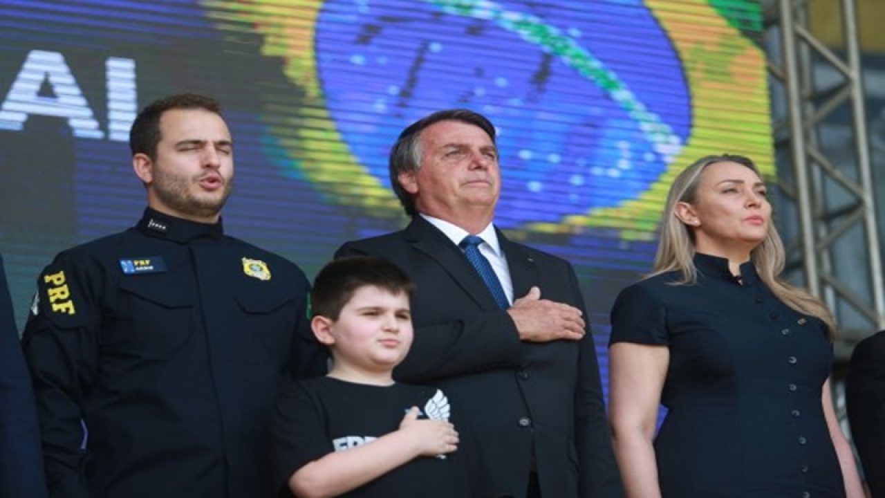 Presidente Bolsonaro em rápida passagem por Santa Catarina