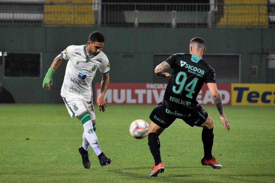 Líder Chapecoense deixa escapar vitória diante do América-MG, mas está praticamente garantida na Série- A de 2021