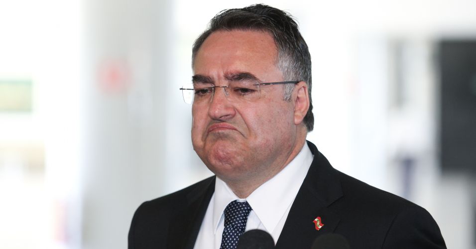 Colombo (PSD), no muro para presidência