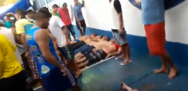 Rebelião em Manaus resulta em massacre, diz comando da PM