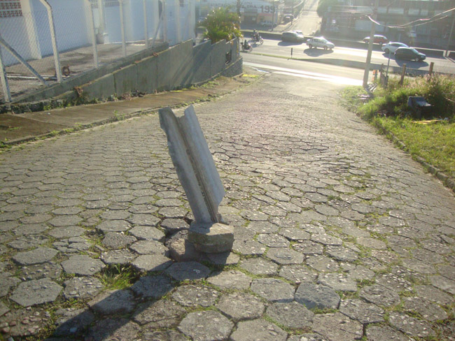 São José, SC - Há meses com ruas esburacadas