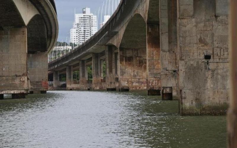 Pontes em Florianópolis (SC) diante graves riscos de um colapso, diz deputado que analisou um laudo técnico