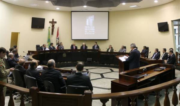 Irregularidades em licitação da prefeitura de Florianópolis (SC)
