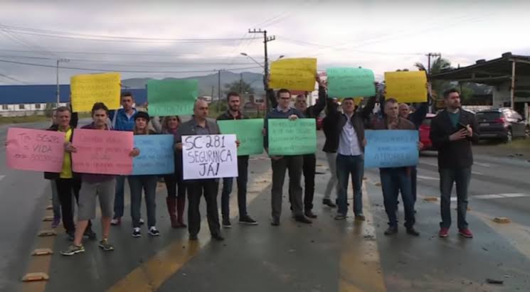 Florianópolis, São José e Palhoça apresentam precárias sinalizações de trânsito