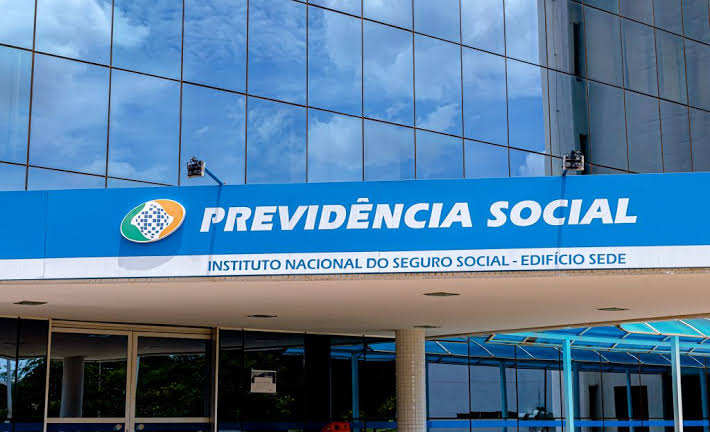 INSS : MAIS DE 1,7 MILHÃO NA FILA DE ESPERA POR  APOSENTADORIA