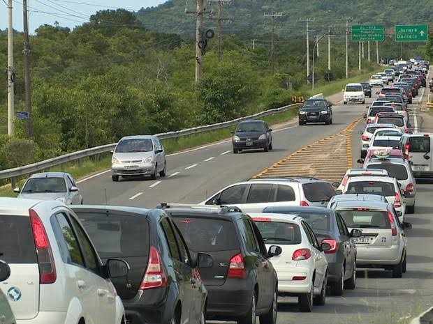 Grande Florianópolis (SC), começa temporada de Verão enfrentando problemas de abastecimento d´água e de energia elétrica