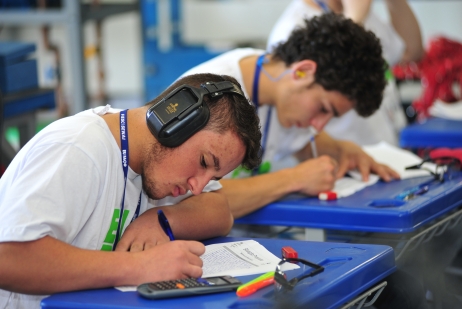 SENAI abre inscrições para cursos gratuitos do Pronatec