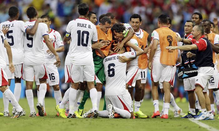 Holanda vence Costa Rica nos pênaltis
