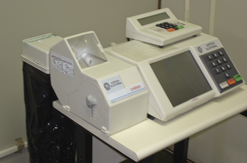 Voto impresso é retrocesso e abre portas à corrupção maior no Brasil