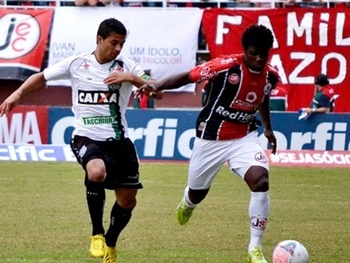 Joinville vence Figueirense por 2 a 1