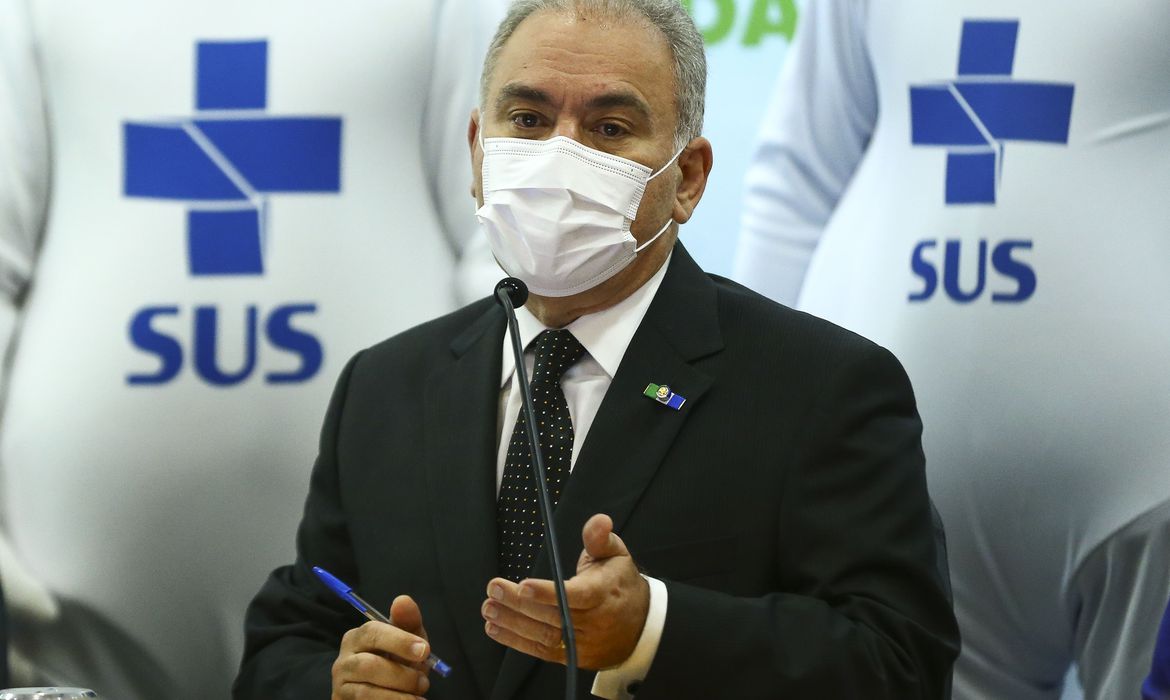 Brasil registra primeiro caso da variante ômicron