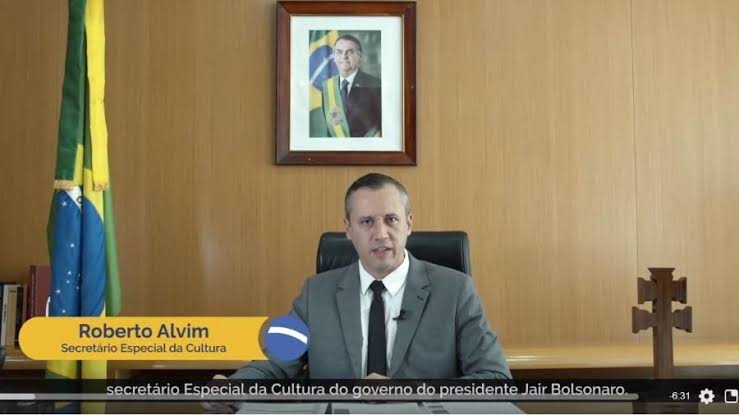 Debilóide no governo Bolsonaro diz asneira glorificando o nazismo e caiu em seguida. Alvim deixa o cargo