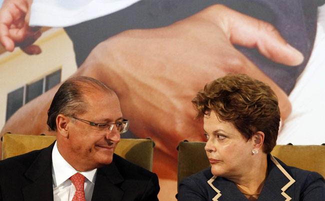 Folha de S. Paulo acusa Dilma e Alckmin 