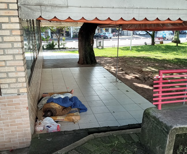 Tragédia social no Brasil  se agrava a cada dia que passa