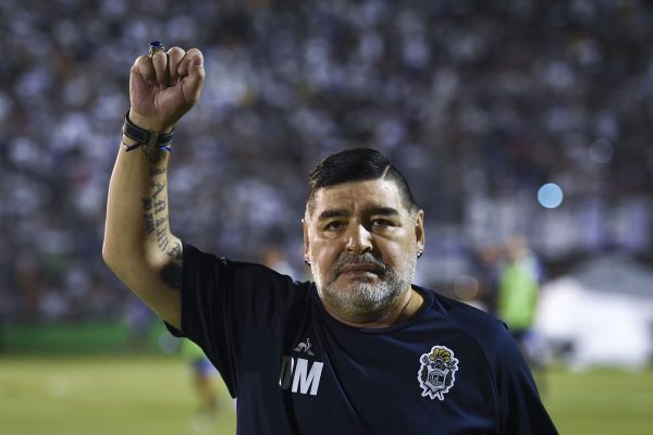 Morre astro do futebol Diego Maradona - o gênio futebolístico mundial