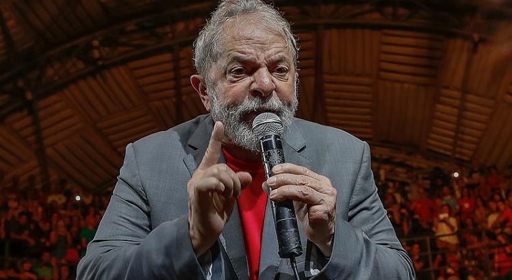 LULA (PT ), NÃO QUER  DEVOLVER PRESENTES RECEBIDOS. TCU EXIGE DEVOLUÇÕES