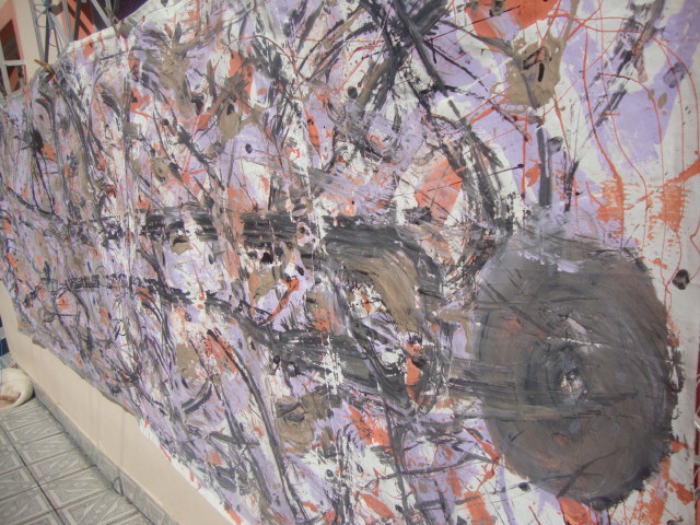 Pintor Juan Godoy produz obra com teor sobre a violência urbana no Brasil