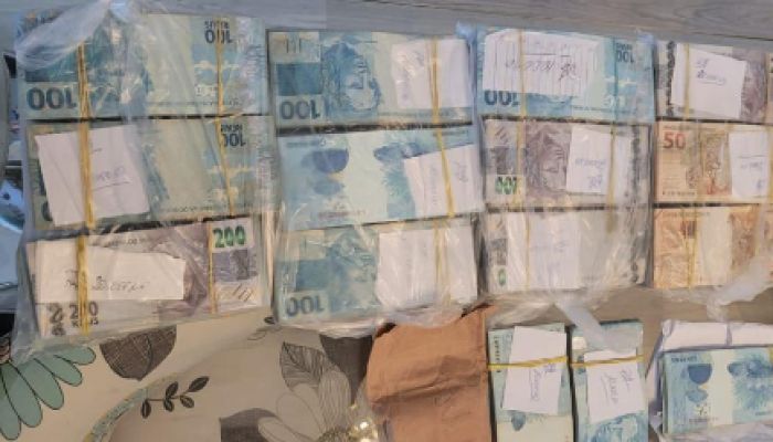 \" MENSAGEIRO \"  DÁ TRABALHO AO  TJSC  E  ASSOMBRA POLÍTICOS INVESTIGADOS