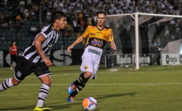 Figueirense sai na frente na semi-final