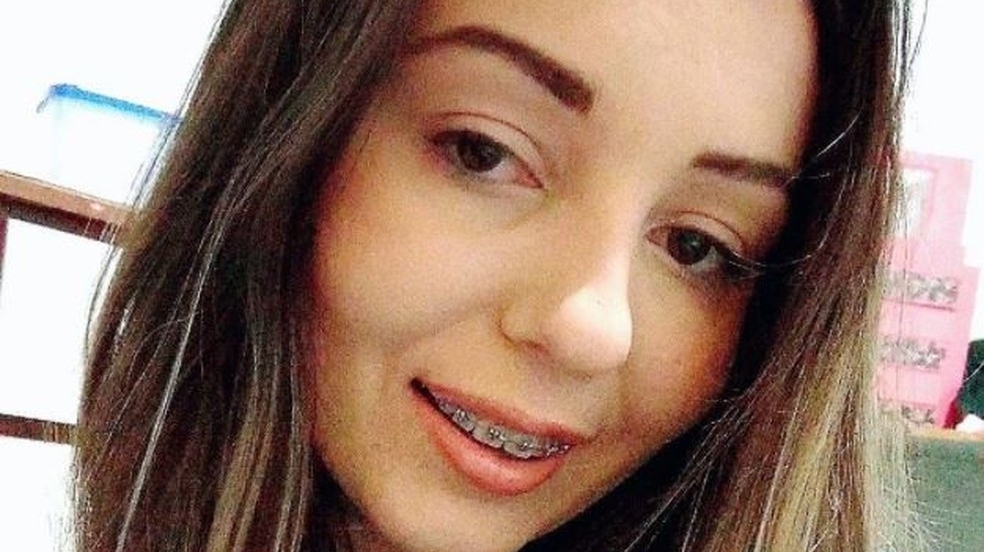 Jovem de 22 anos de idade e sem comorbidade morre à espera de transferência para UTI em SC
