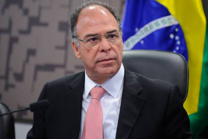Bolsonaro (PSL), indica mafioso e corrupto para ser líder do governo no Senado Federal. Veja: