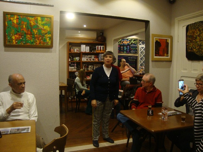 Quadros de Juan Godoy fazem sucesso em Londrina (PR)