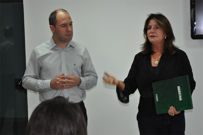 Carmen recebe Carta da Indústria 