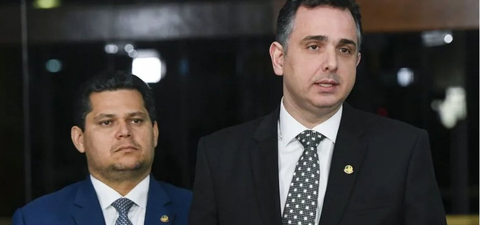 PRESIDENTE E EX-PRESIDENTE DO SENADO ACUSADOS DE CORRUPÇÃO ATIVA