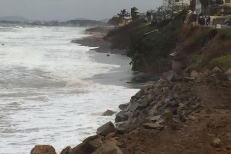 Prefeitura decreta situação de emergência após danos causados por ressaca em Florianópolis