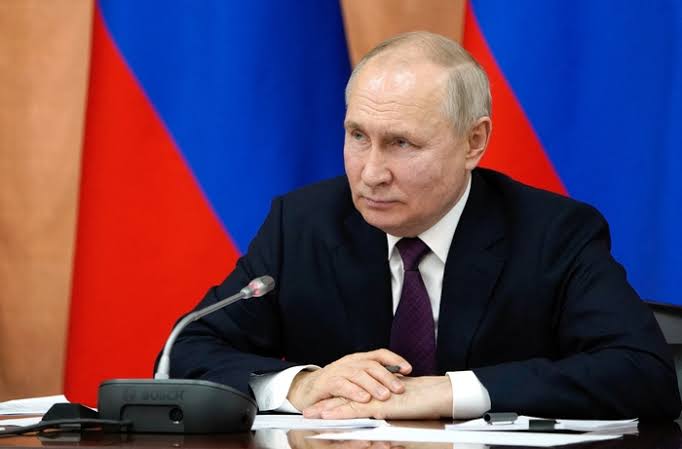 PUTIN QUER GUERRA NUCLEAR E AGE NO CAMINHO CATASTRÓFICO