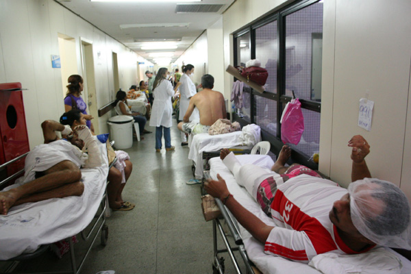 HOSPITAIS PÚBLICOS DE SC SEM APARELHOS DE RESSONÂNCIA ? POR QUÊ ?
